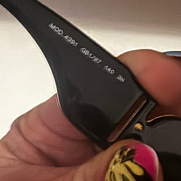 Versace Black Men’s Designer Aviator VE 4391 Medusa Sunglasses - Picture 6 of 10